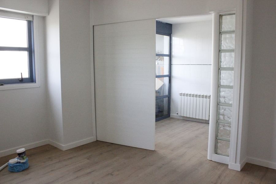 Puerta corredera abierta