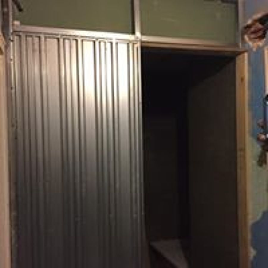 PUERTA CORREDERA ADAPTADA