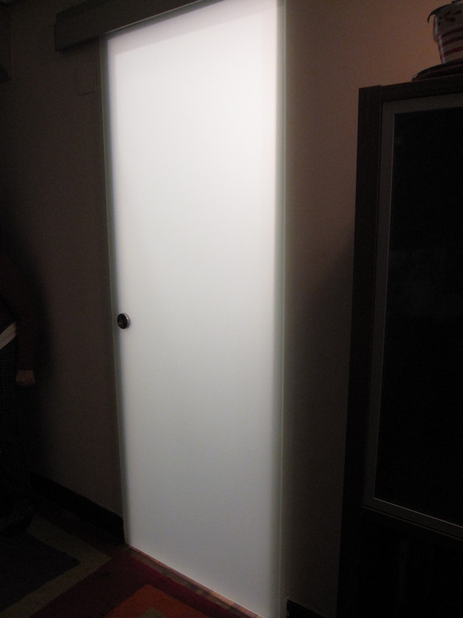 Puerta corredera de vidrio guía saeco