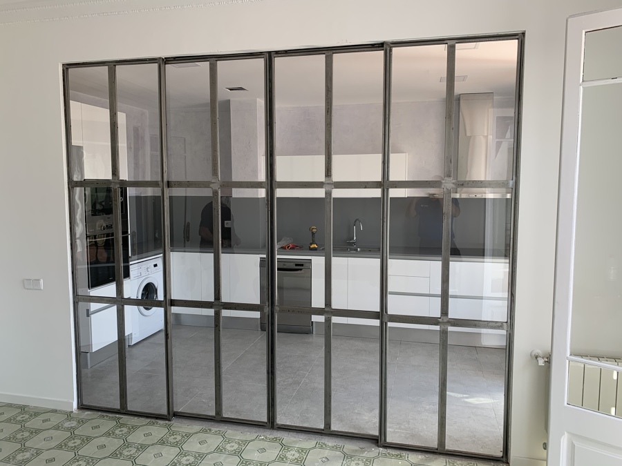 Puerta corredera industrial