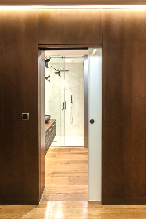 PUERTA CRISTAL EMBUTIDA