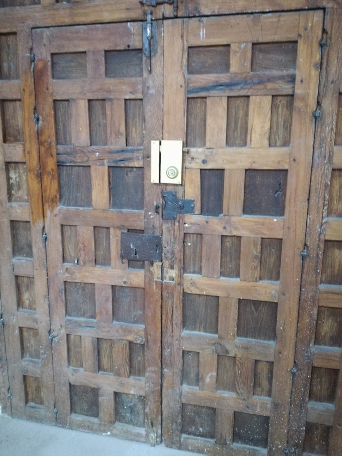 Puerta de Cuarterones Sucia.