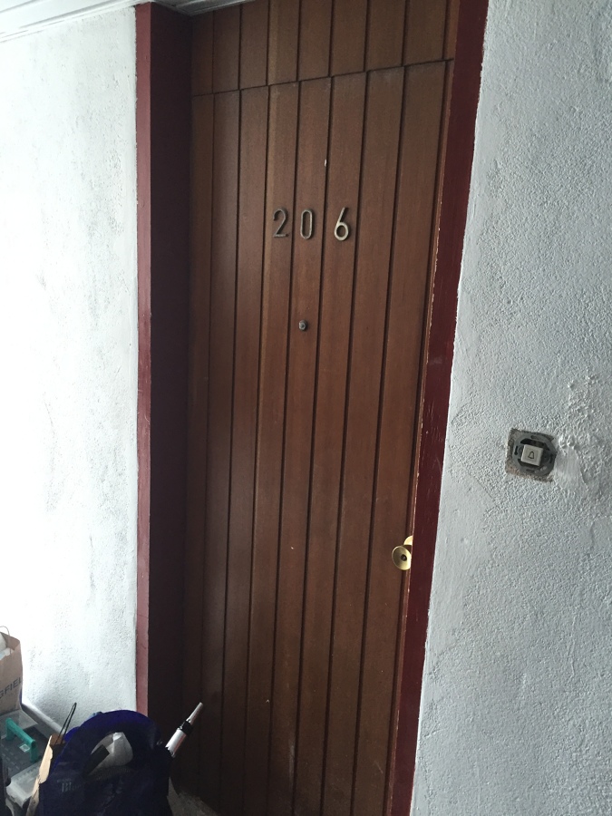 Puerta de entrada antes