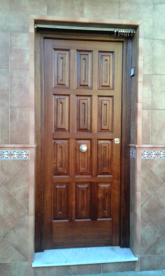 Puerta de entrada restaurada