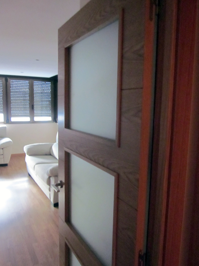 Puerta de paso en salón