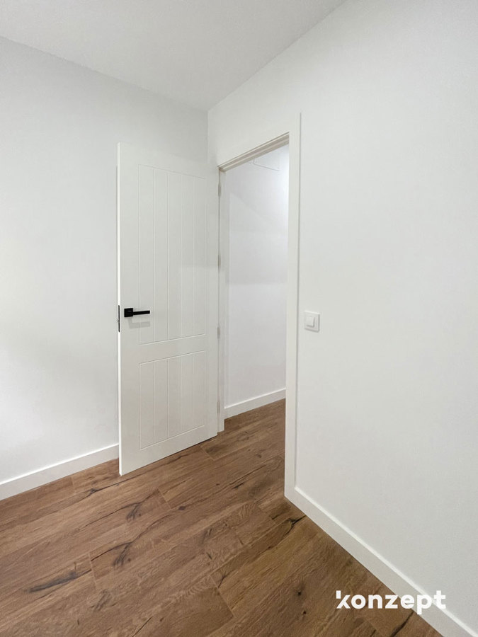 Puerta de paso lacada