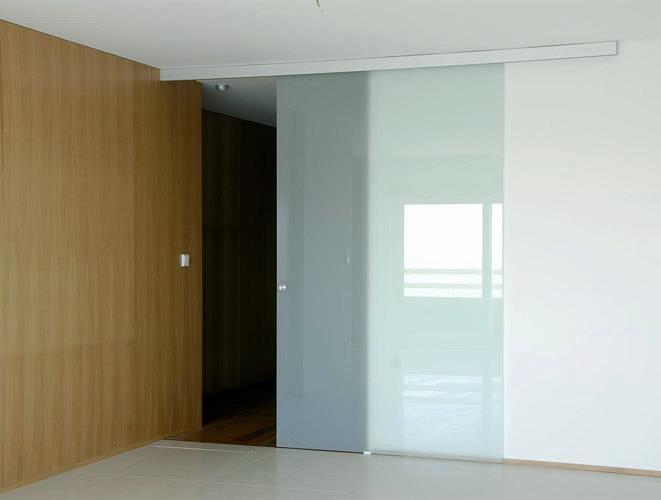 Puerta de vidrio (benidorm)