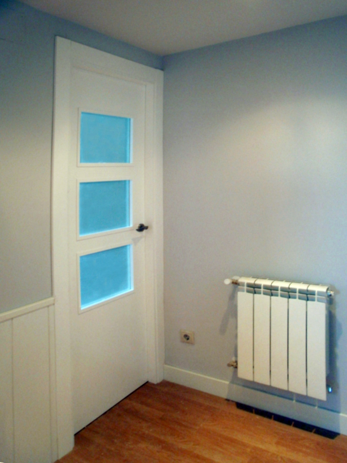 Puerta lacada en blanco