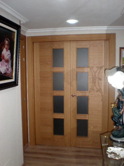 PUERTA NUEVA EN SALÖN