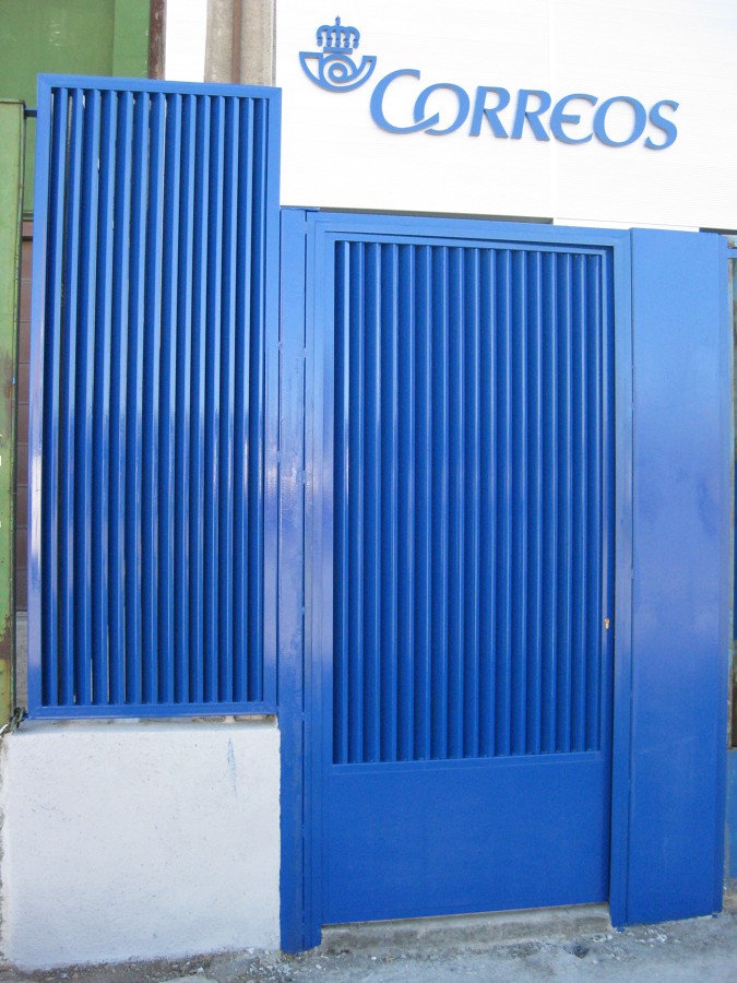 PUERTA PEATONAL DE ACCESO A PARCELA