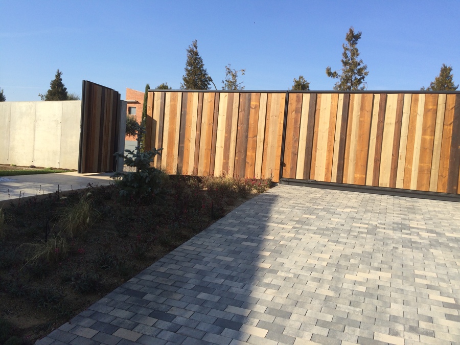 Puerta peatonal y vehículos 