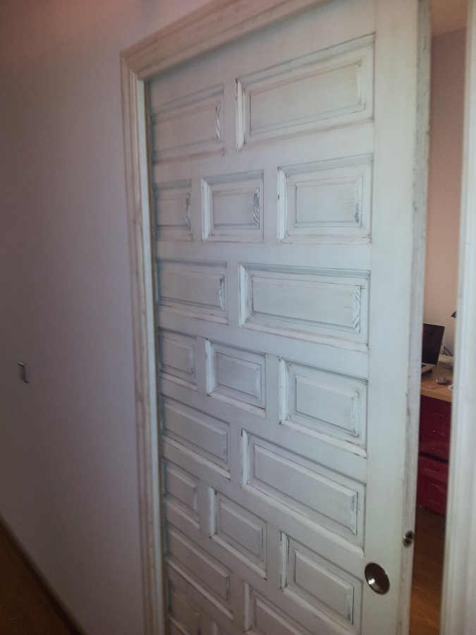 PUERTA PINO DECAPADA