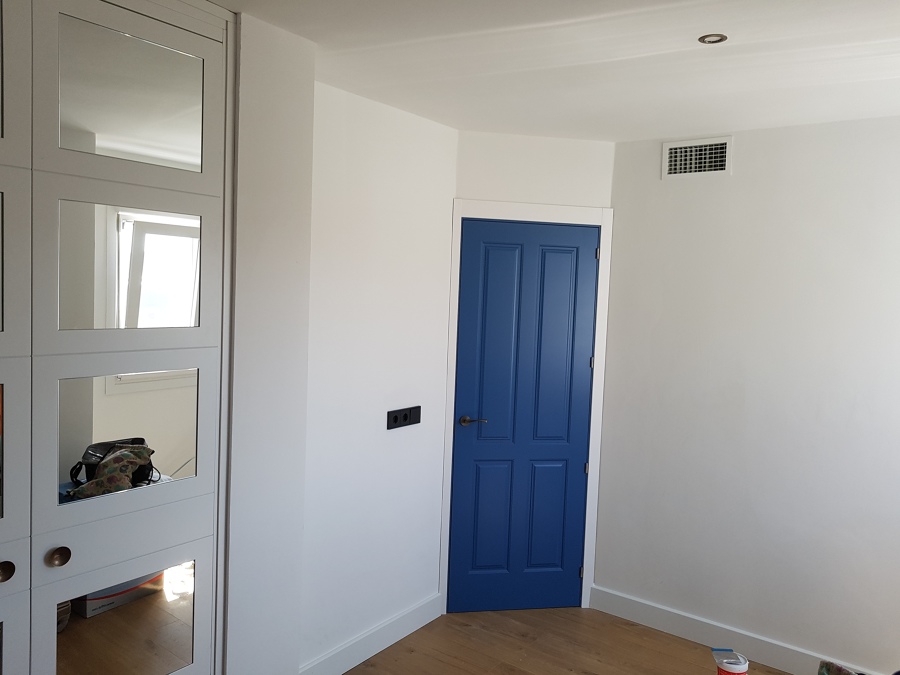 Puertas de diferentes acabados interior - exterior