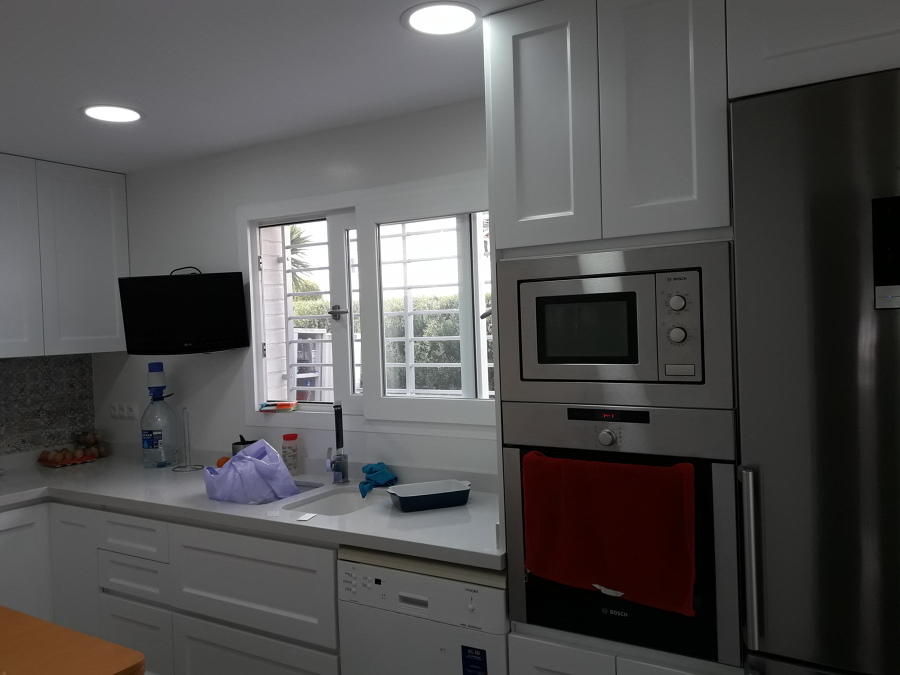 PUERTAS EN POLILAMINADO