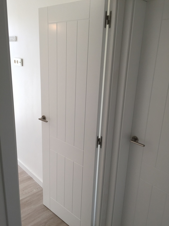 Puertas modelo C-2 lacadas