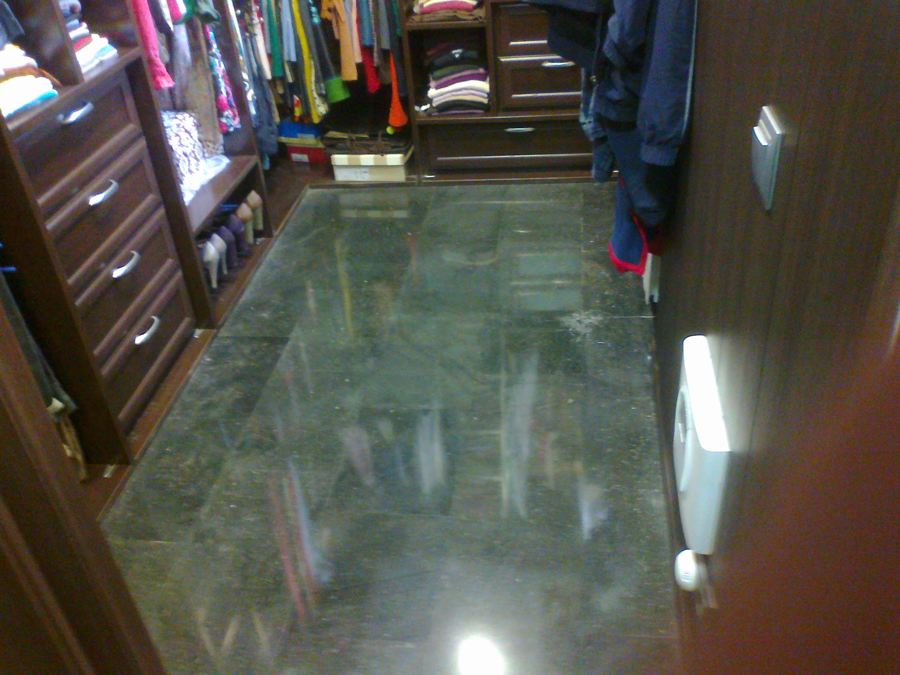 Pulido de vestidor de mármoles