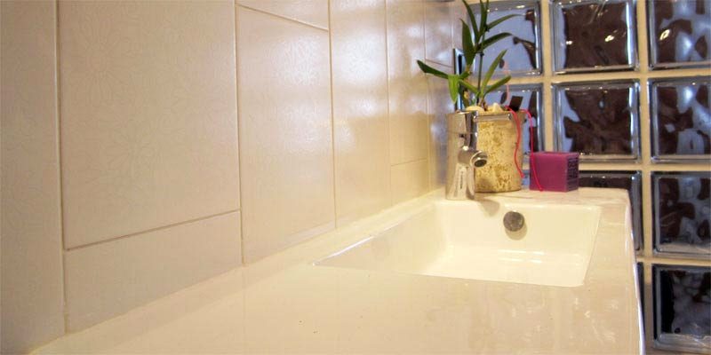 raddi ARQUITECTES. Reforma integral de baño y vestidor en Barcelona