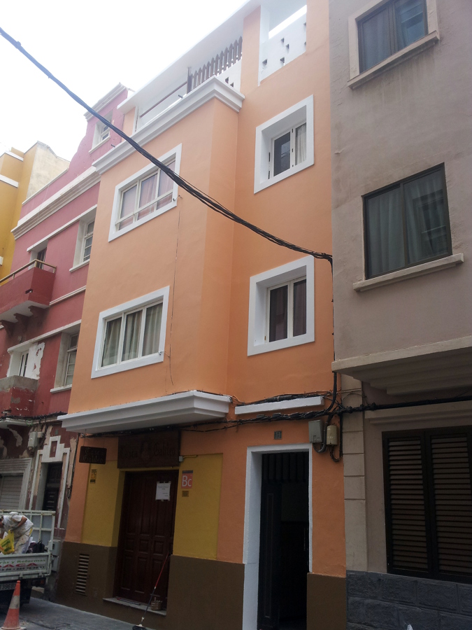 Reabilitacion fachada Tasca Galileo