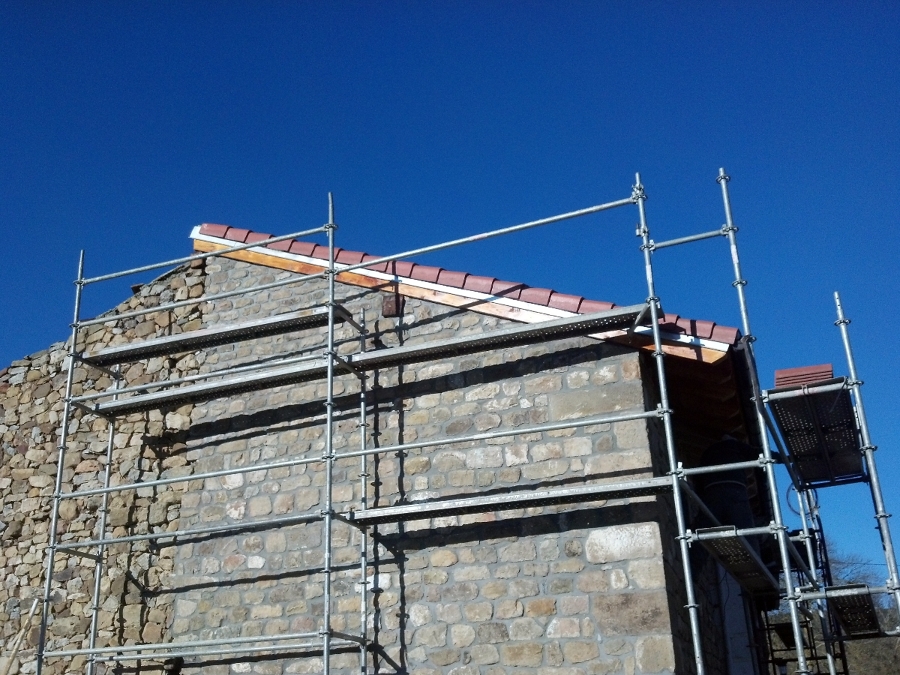 RECONSTRUCCION DE MUROS