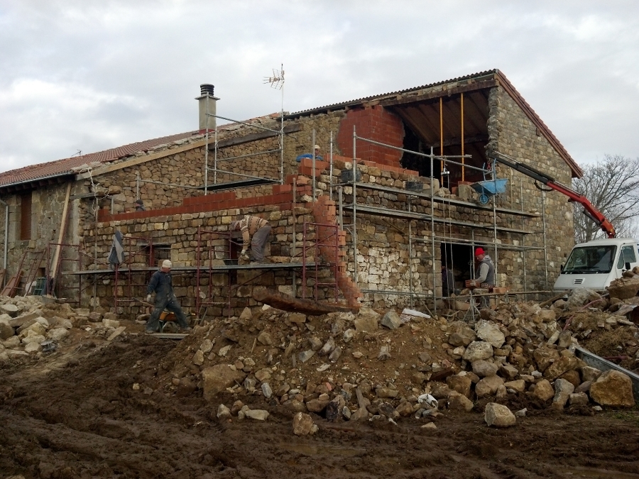 RECONSTRUCCION DE MUROS