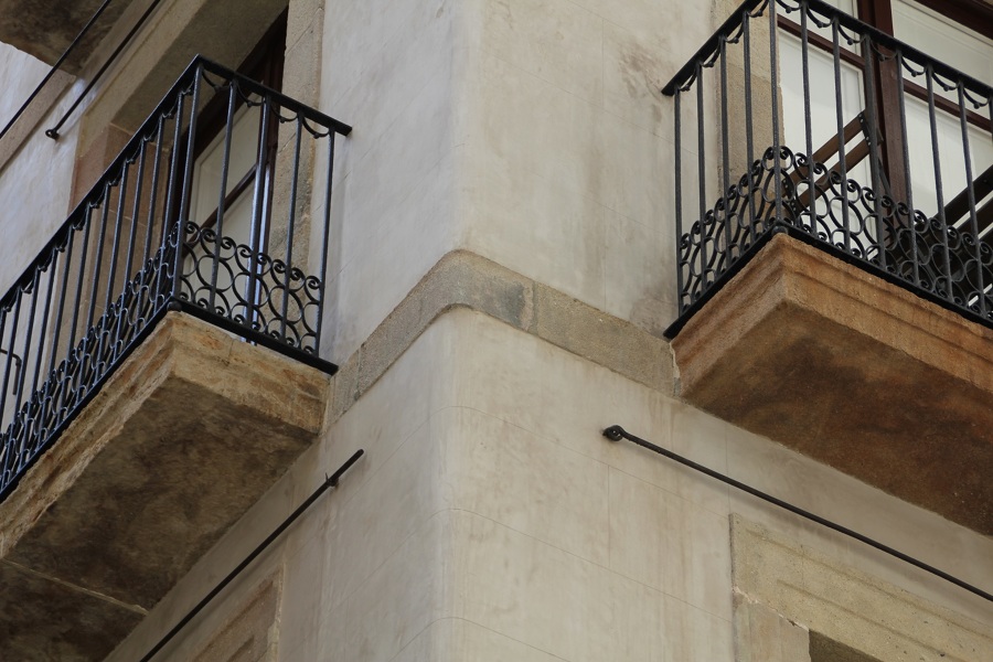 Recuperación de la piedra de balcones.