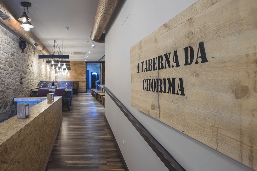 REFORMA A TABERNA DA CHORIMA - SANTIAGO DE COMPOSTELA