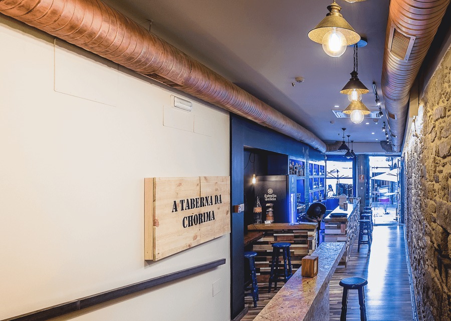 REFORMA A TABERNA DA CHORIMA - SANTIAGO DE COMPOSTELA