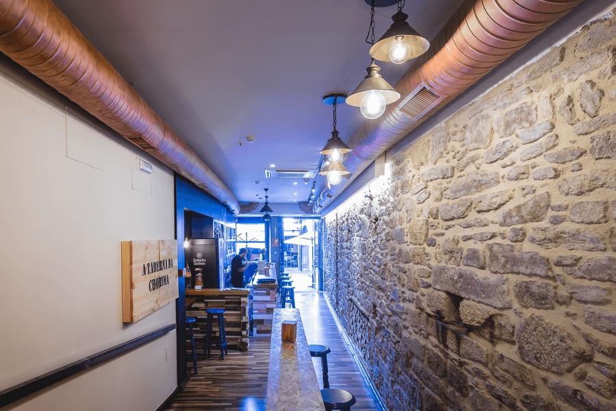 REFORMA A TABERNA DA CHORIMA - SANTIAGO DE COMPOSTELA