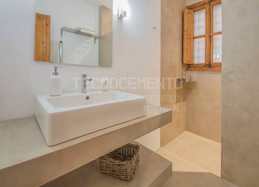 Reforma baño con Tecnocemento