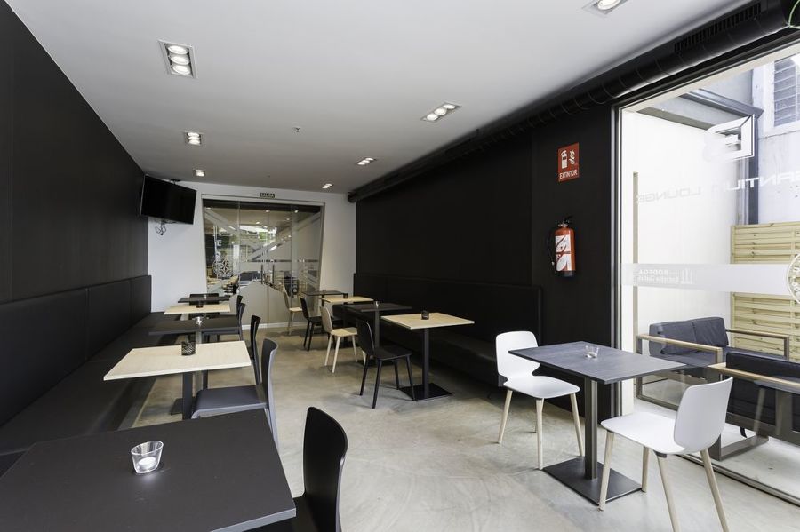 REFORMA BRINGANTIUM LOUNGE EN SANTA CRISTINA (OLEIROS)