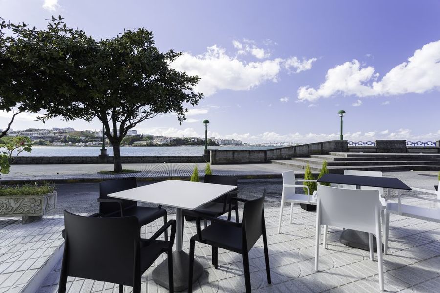 REFORMA BRINGANTIUM LOUNGE EN SANTA CRISTINA (OLEIROS)