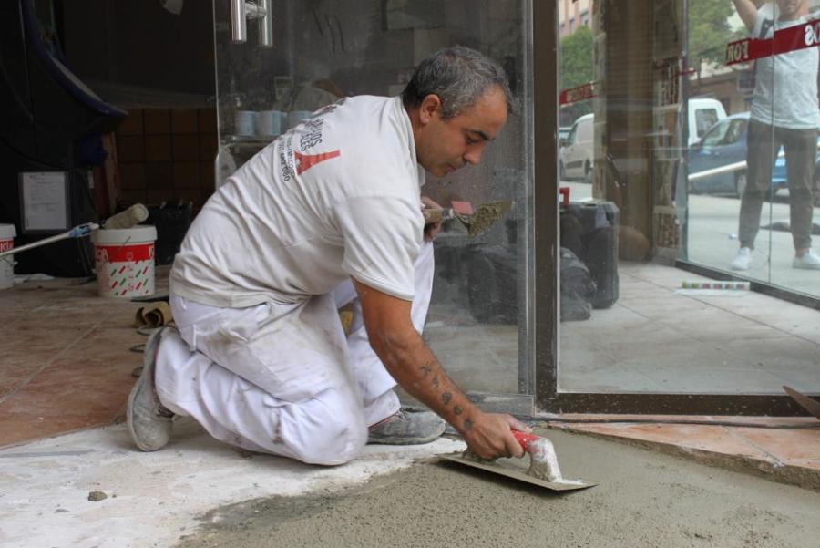 reforma cafetería mediterráneo premium para el programa cámbiame premium de telecinco