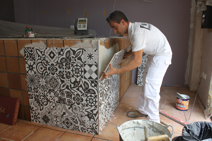 reforma cafetería mediterráneo premium para el programa cámbiame premium de telecinco