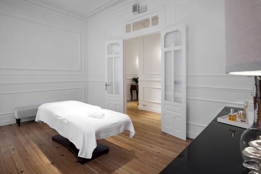 REFORMA CENTRO ESTÉTICA WHITE - A CORUÑA