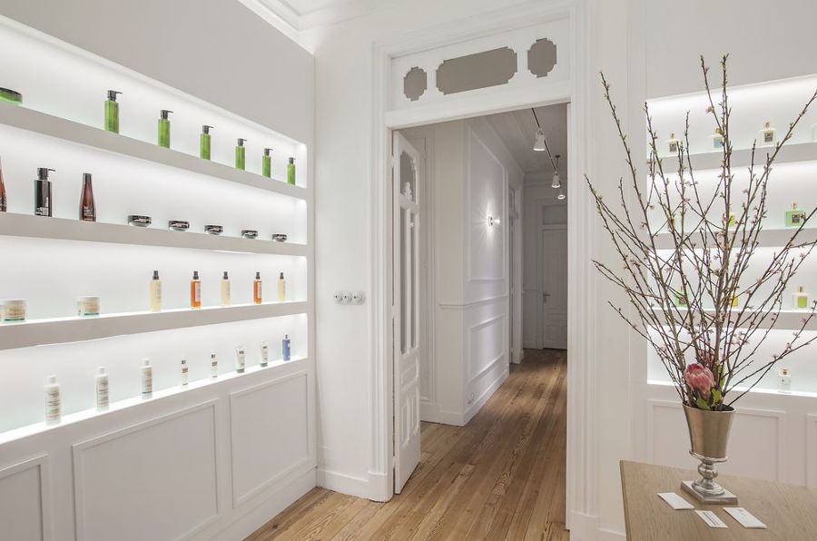 REFORMA CENTRO ESTÉTICA WHITE - A CORUÑA