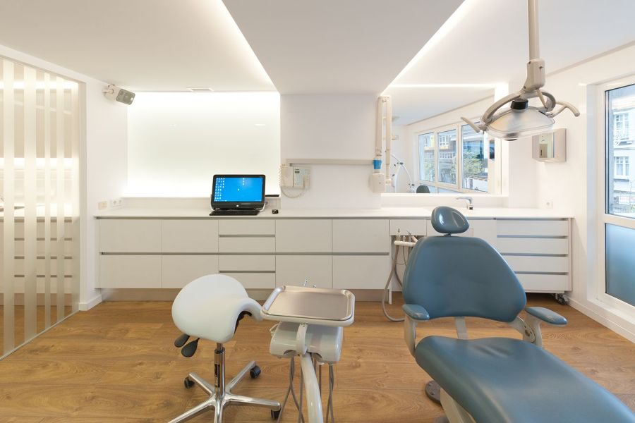 Reforma clínica dental Ana Aguado - A Coruña