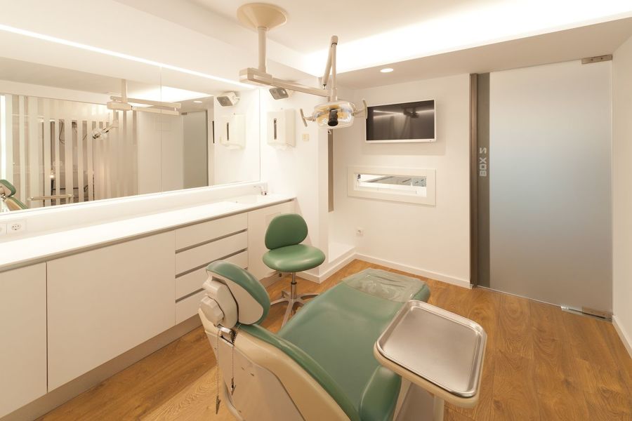 Reforma clínica dental Ana Aguado - A Coruña