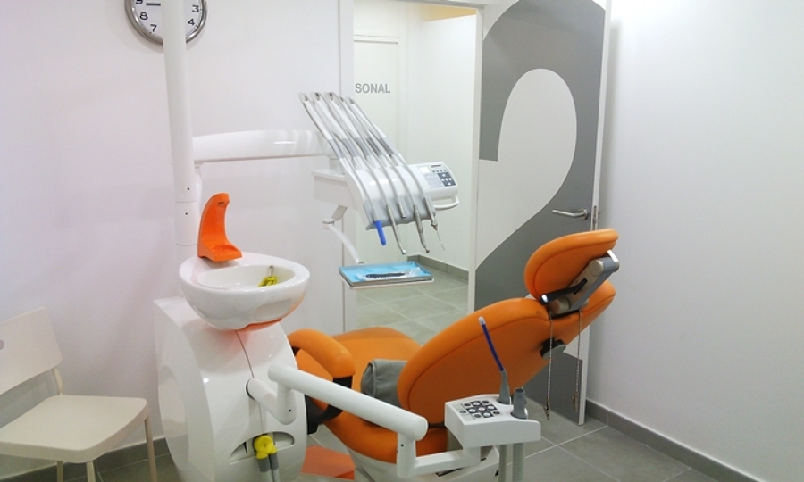 Reforma clínica dental, Clinica Broch Dental