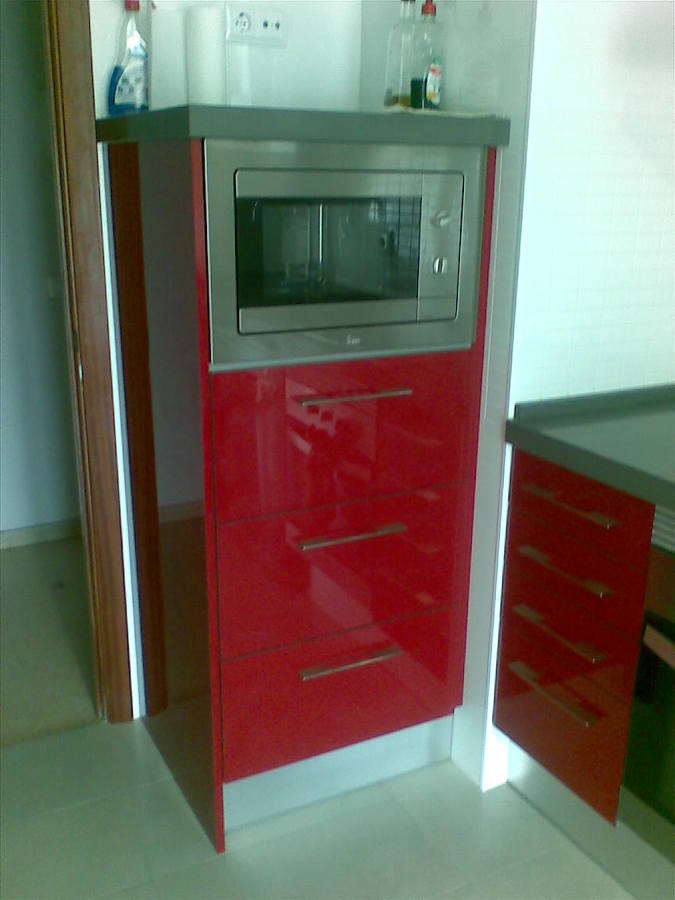 Reforma Cocina 1 - Columna con microondas