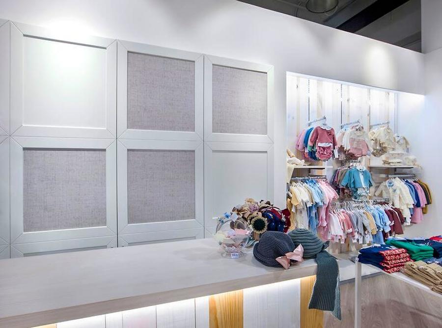 REFORMA COMERCIAL GUAPETONES - C.C. MARINEDA CITY