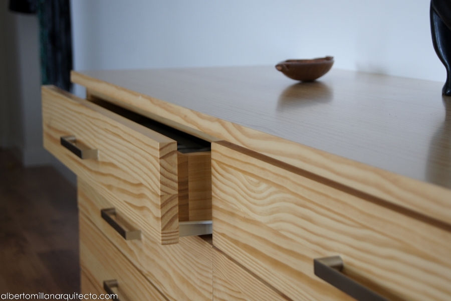 Reforma de apartamento y mobiliario diseñado a medida