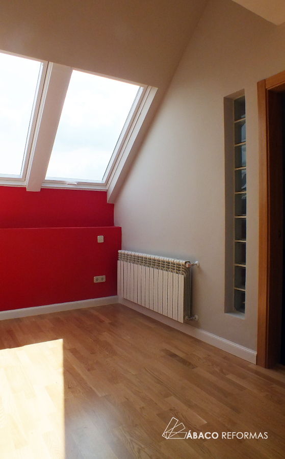 Reforma de buhardilla en vivienda unifamiliar