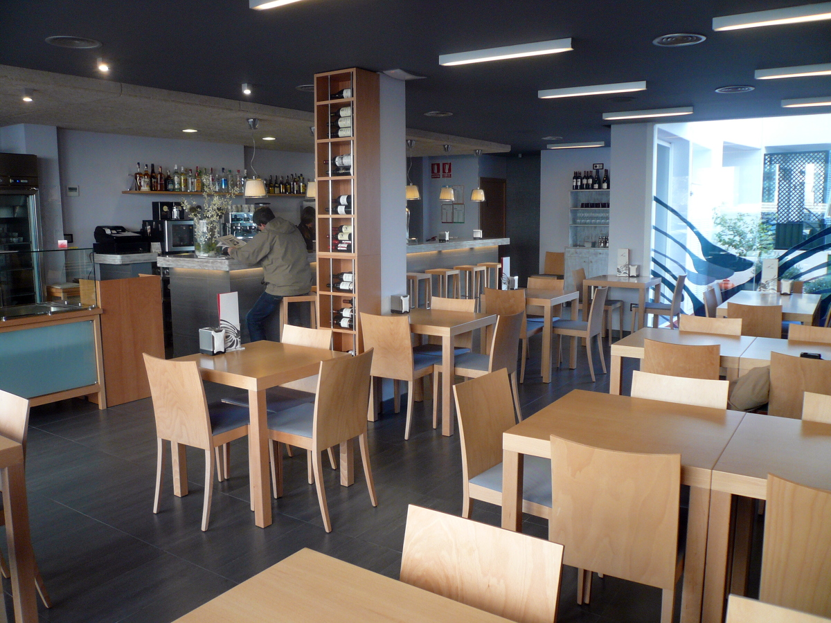 REFORMA DE CAFETERIA-RESTAURANTE