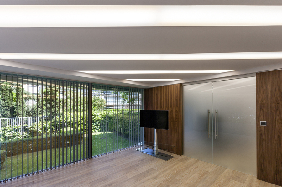 Reforma de oficinas - Telas tensadas - Iluminación personalizada