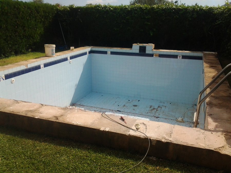 Reforma de piscina antes