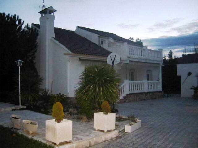 REFORMA DE VIVIENDA UNIFAMILIAR URB. EL BOSQUE