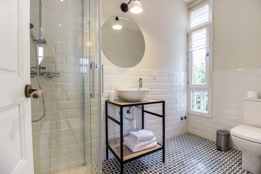 reforma e interiorismo alojamiento rural baño