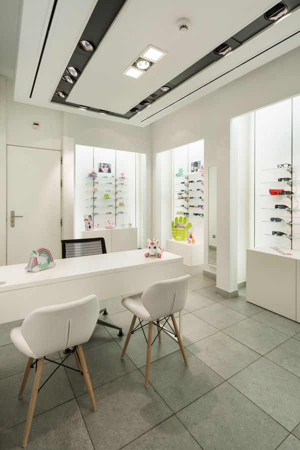 REFORMA ESTABLECIMIENTO VISTAOPTICA A CORUÑA