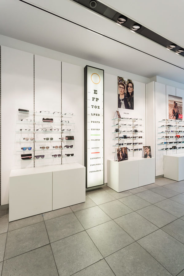 REFORMA ESTABLECIMIENTO VISTAOPTICA A CORUÑA