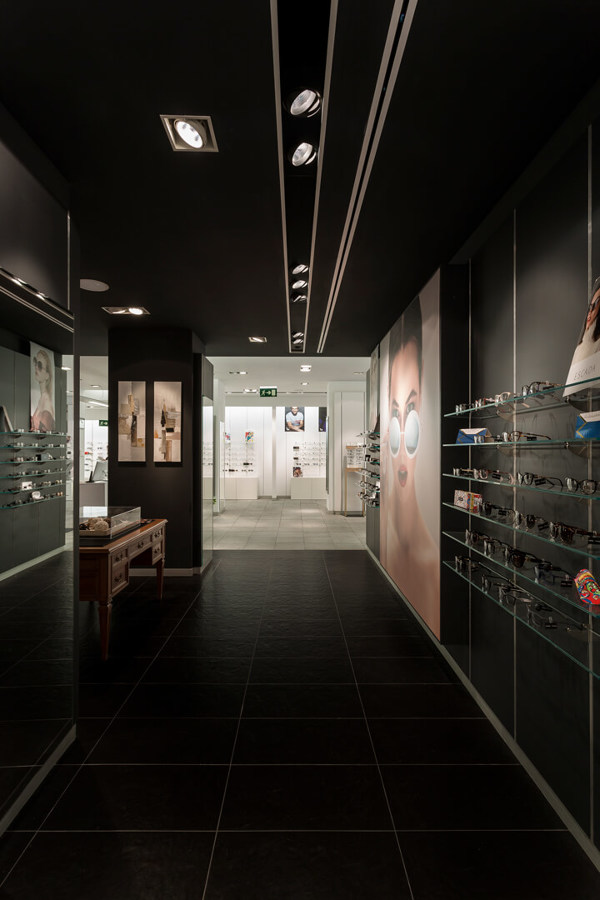 REFORMA ESTABLECIMIENTO VISTAOPTICA A CORUÑA